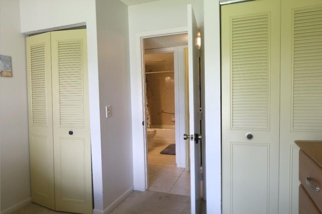 801 Sky Pine Way F2, Greenacres, FL 33415