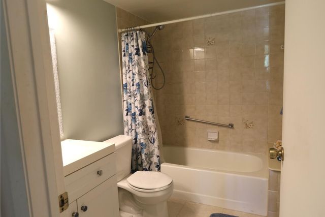 801 Sky Pine Way F2, Greenacres, FL 33415