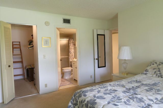 801 Sky Pine Way F2, Greenacres, FL 33415