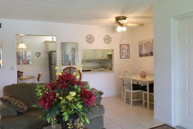 801 Sky Pine Way F2, Greenacres, FL 33415