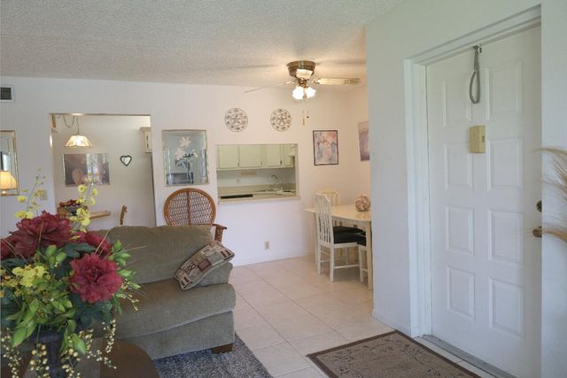 801 Sky Pine Way F2, Greenacres, FL 33415