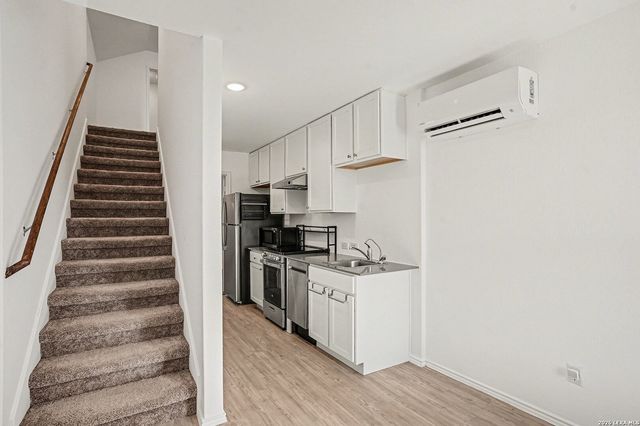 7048 Elm Cove, San Antonio, TX 78244