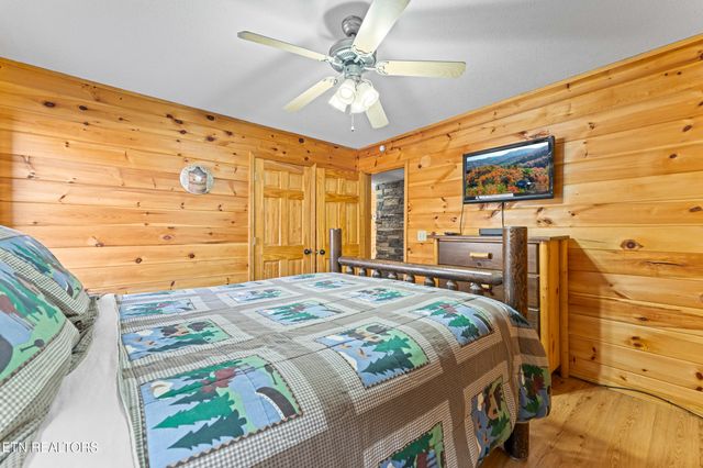 829 Red Fox Trl, Gatlinburg, TN 37738