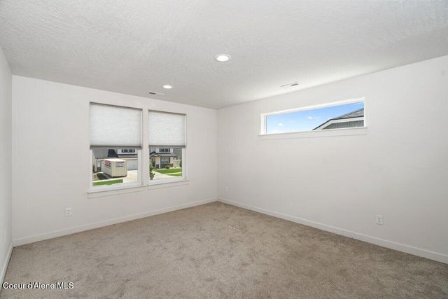 3921 N Lynn ST, Post Falls, ID 83854