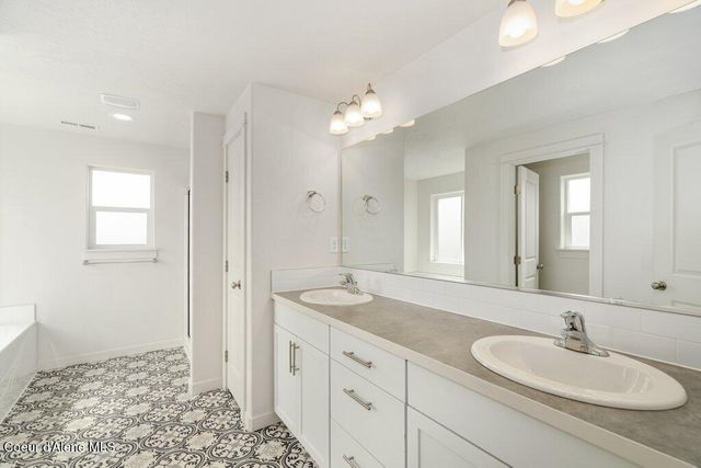 3921 N Lynn ST, Post Falls, ID 83854