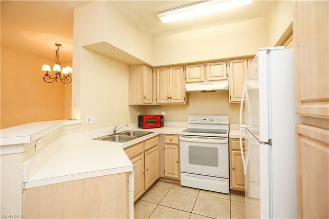 23640 Walden Center DR 207, Estero, FL 34134