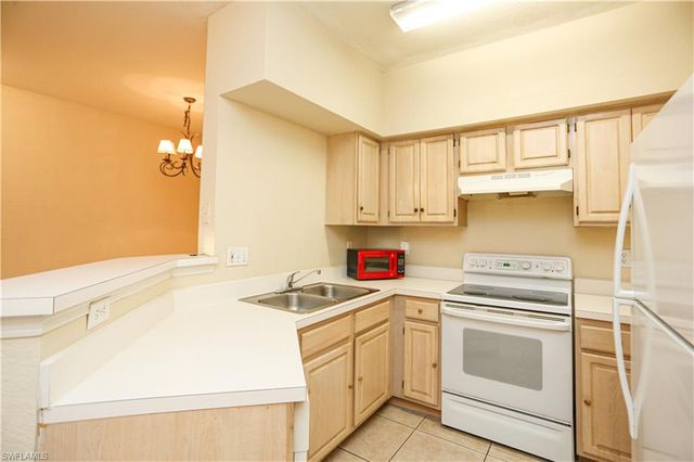 23640 Walden Center DR 207, Estero, FL 34134