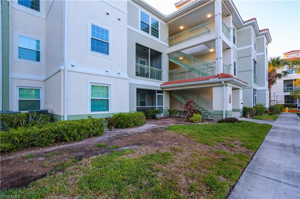 23640 Walden Center DR 207, Estero, FL 34134