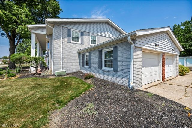 3 Meadowlawn Drive 3-22, Mentor, OH 44060