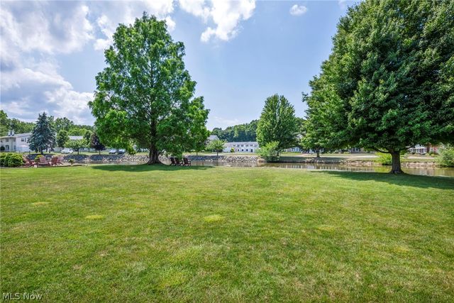 3 Meadowlawn Drive 3-22, Mentor, OH 44060
