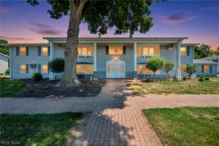 3 Meadowlawn Drive 3-22, Mentor, OH 44060