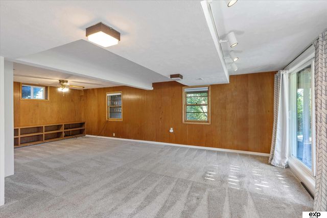 7923 Harney Street, Omaha, NE 68114