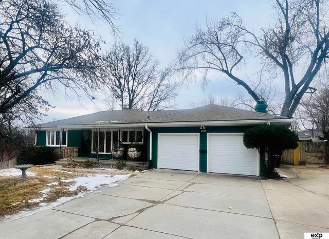 7923 Harney Street, Omaha, NE 68114