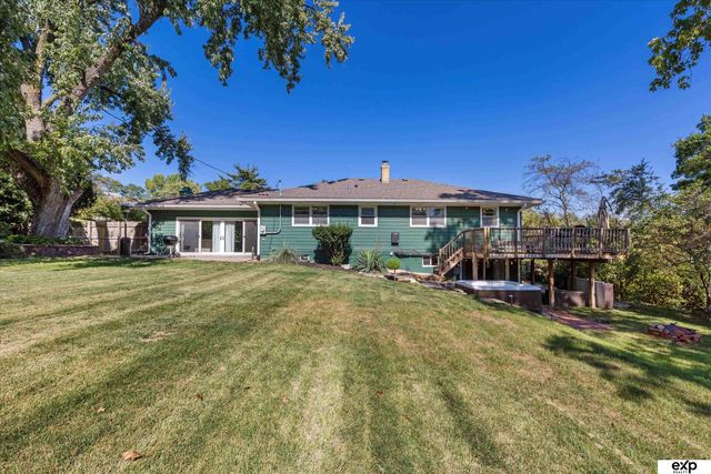 7923 Harney Street, Omaha, NE 68114