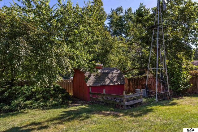 7923 Harney Street, Omaha, NE 68114