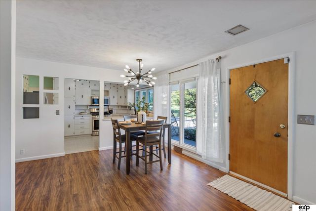 7923 Harney Street, Omaha, NE 68114