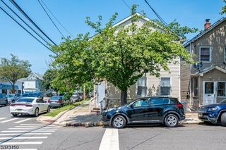 71 Erie St, Elizabeth City, NJ 07206