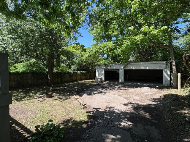 43 Mentelle Park, Lexington, KY 40502