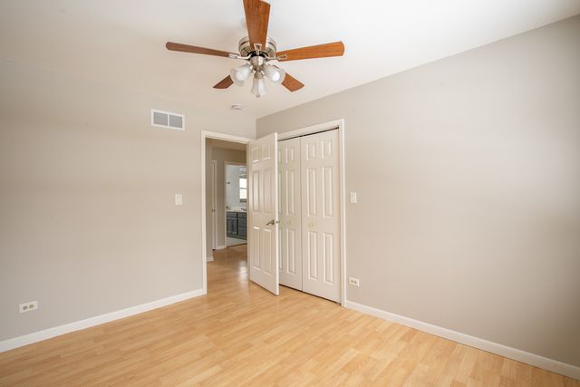 1629 Syracuse Lane, Schaumburg, IL 60193