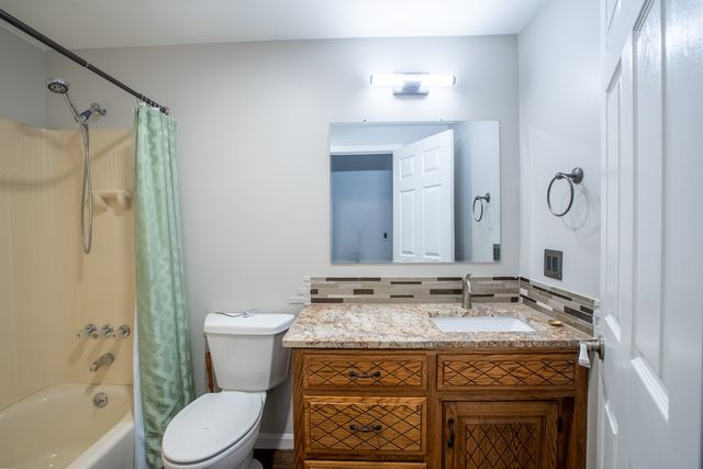 1629 Syracuse Lane, Schaumburg, IL 60193