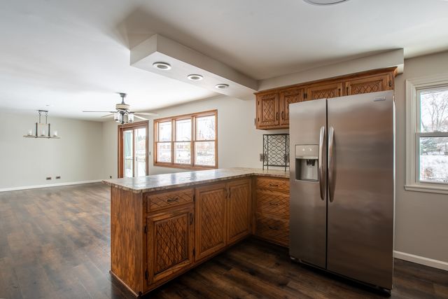 1629 Syracuse Lane, Schaumburg, IL 60193