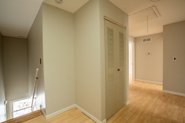 1629 Syracuse Lane, Schaumburg, IL 60193