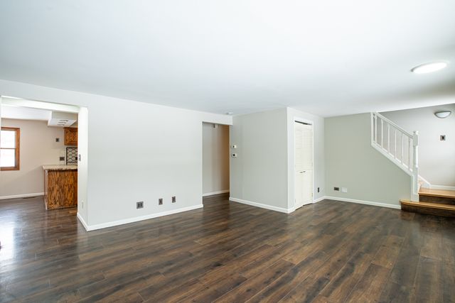 1629 Syracuse Lane, Schaumburg, IL 60193