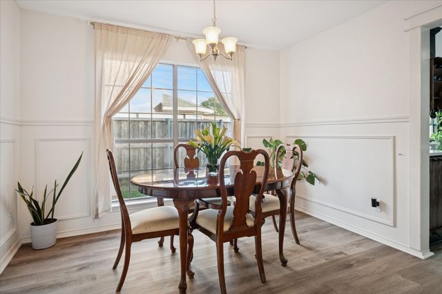 2814 Lois Lane, Rowlett, TX 75088