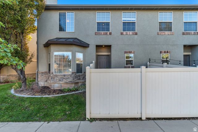 2356 W MONTCALM DR, Riverton, UT 84065