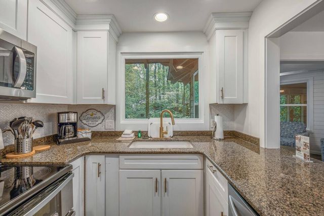 1551 Mountain Creek Drive, Pine Mountain, GA 31822