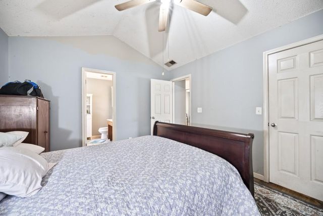 30 Hedgerow SE Court, Cartersville, GA 30120