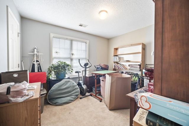 30 Hedgerow SE Court, Cartersville, GA 30120