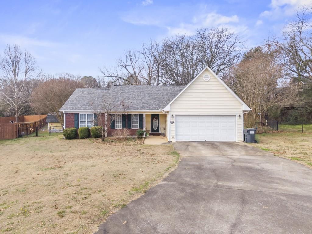 30 Hedgerow SE Court, Cartersville, GA 30120