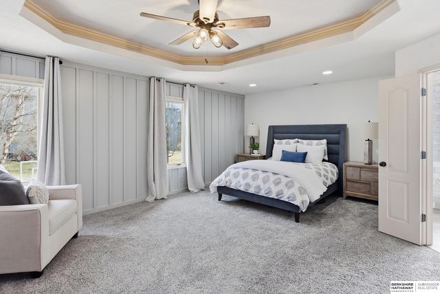 615 S 196th Avenue, Elkhorn, NE 68022