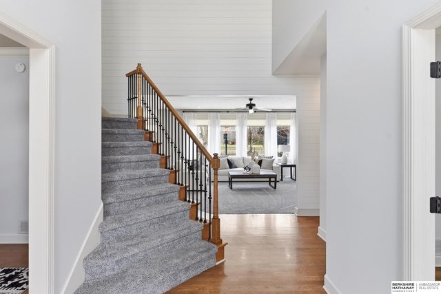 615 S 196th Avenue, Elkhorn, NE 68022