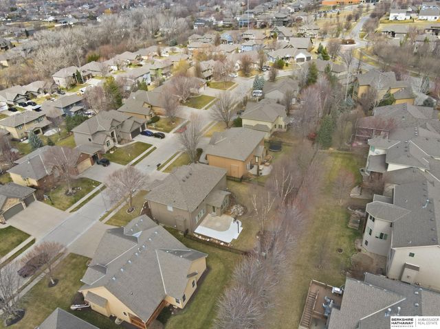 615 S 196th Avenue, Elkhorn, NE 68022