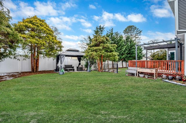 19 Fairmont Avenue, Patchogue, NY 11772