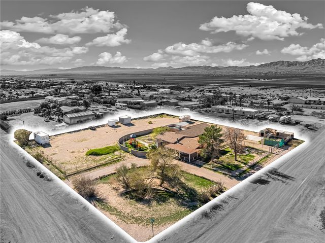 1290 E Gardena Road, Fort Mohave, AZ 86426