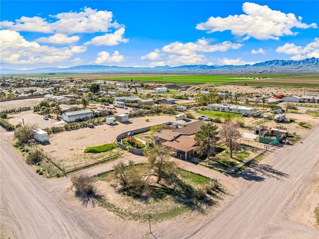 1290 E Gardena Road, Fort Mohave, AZ 86426