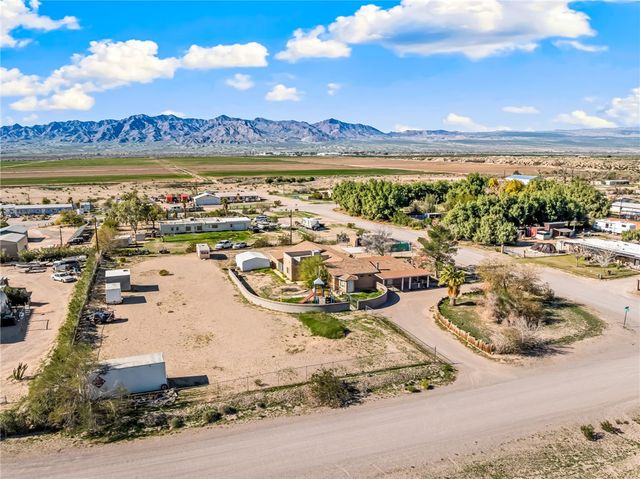 1290 E Gardena Road, Fort Mohave, AZ 86426