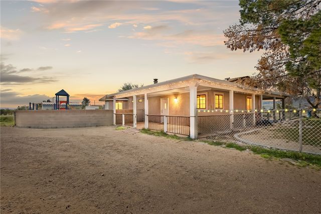 1290 E Gardena Road, Fort Mohave, AZ 86426