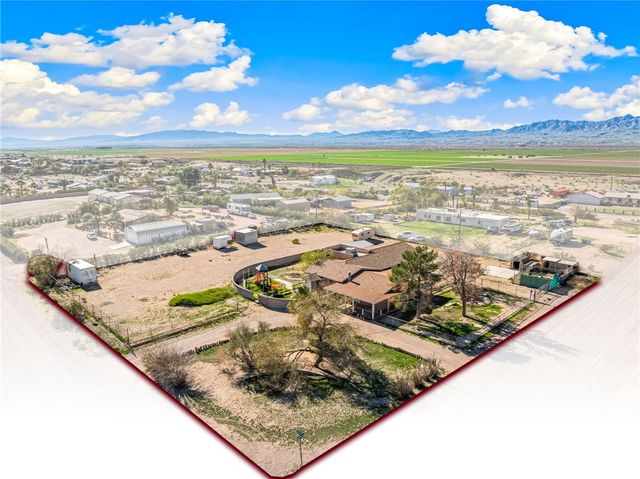 1290 E Gardena Road, Fort Mohave, AZ 86426
