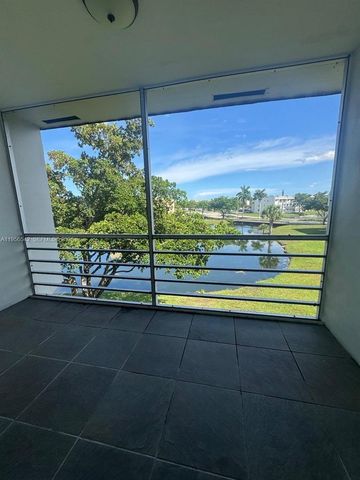 8600 Sunrise Lakes Blvd 303, Sunrise, FL 33322