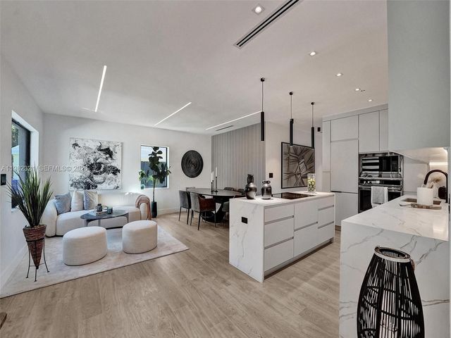 2066 NE 174th St ., North Miami Beach, FL 33162