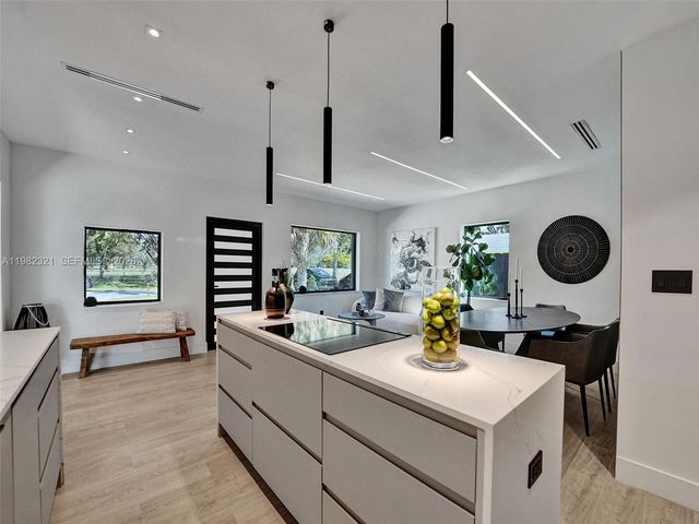 2066 NE 174th St ., North Miami Beach, FL 33162