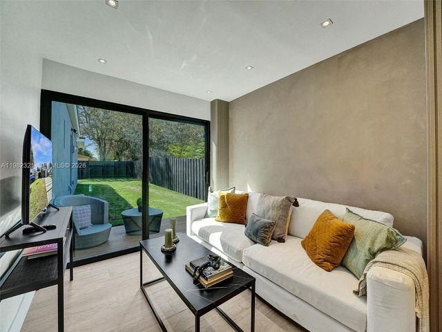 2066 NE 174th St ., North Miami Beach, FL 33162