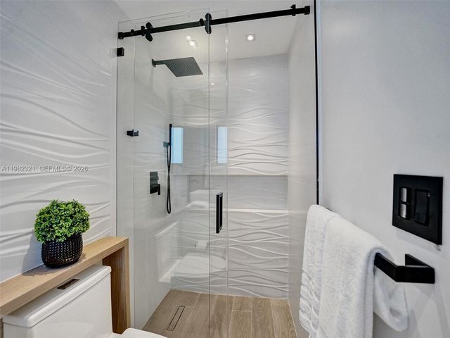 2066 NE 174th St ., North Miami Beach, FL 33162