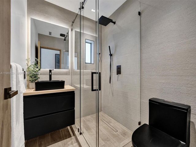 2066 NE 174th St ., North Miami Beach, FL 33162