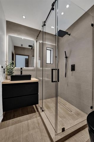 2066 NE 174th St ., North Miami Beach, FL 33162