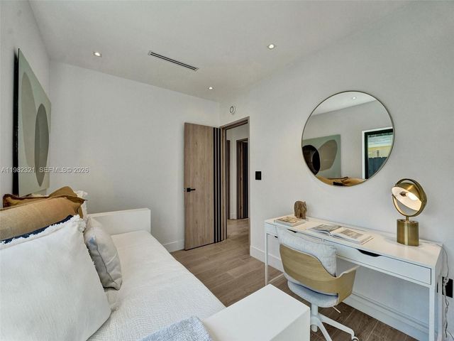 2066 NE 174th St ., North Miami Beach, FL 33162